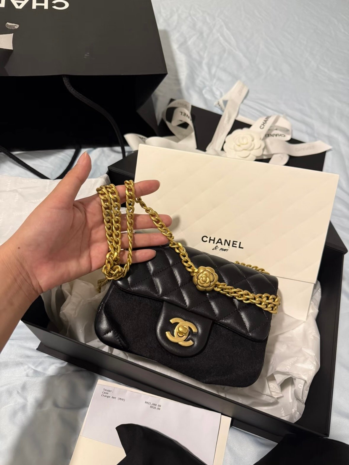 CHANEL The 23s camellia mini square photo review
